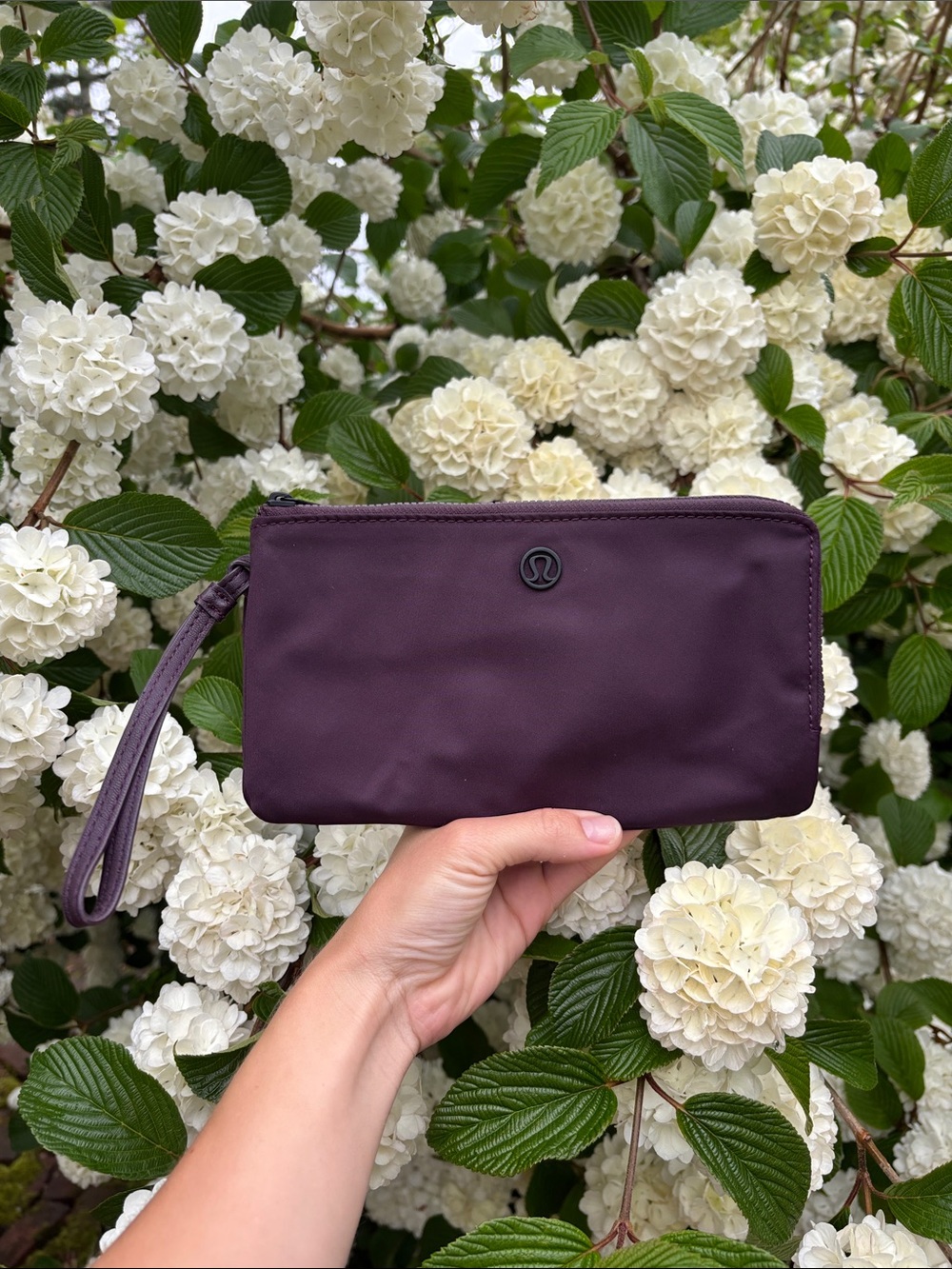 lululemon athletica Plum Wristlet Pouch - Deep Plum